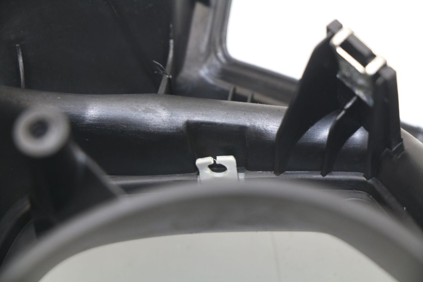 photo de ENTOURAGE COMPTEUR YAMAHA XMAX X-MAX ABS 125 (2014 - 2016) - Détail de la pièce