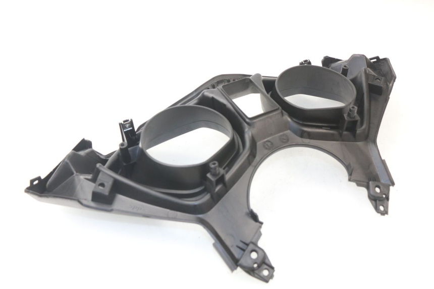 photo de ENTOURAGE COMPTEUR YAMAHA XMAX X-MAX ABS 125 (2014 - 2016) - Gros plan technique