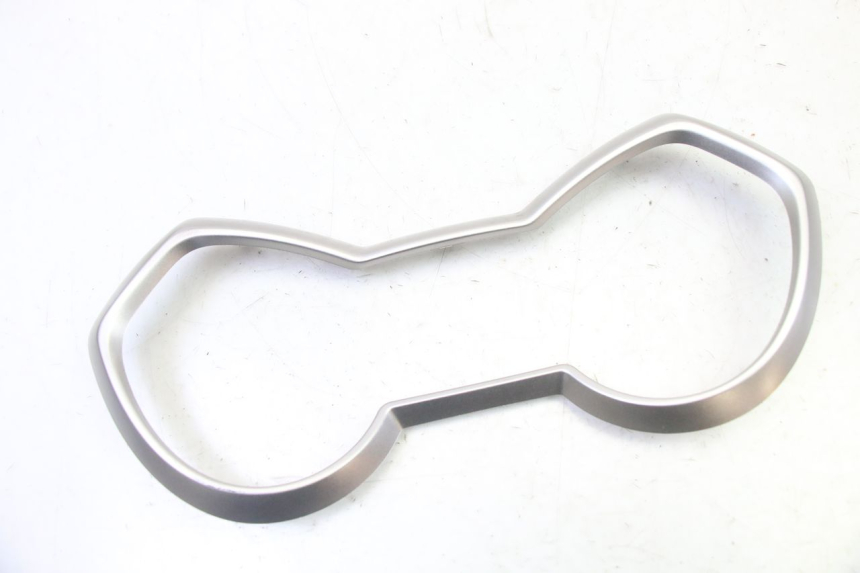 photo de ENTOURAGE COMPTEUR YAMAHA XMAX X-MAX 125 (2021 - 2025)