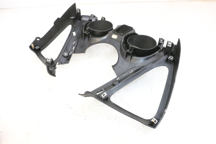 photo de ENTOURAGE COMPTEUR YAMAHA X-MAX XMAX 125 (2010 - 2013) - Points de fixation