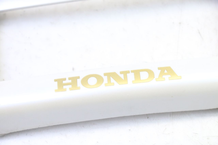 photo de ENTOURAGE FEU ARRIERE HONDA CBR RR FIREBLADE 900 (1992 - 1994)