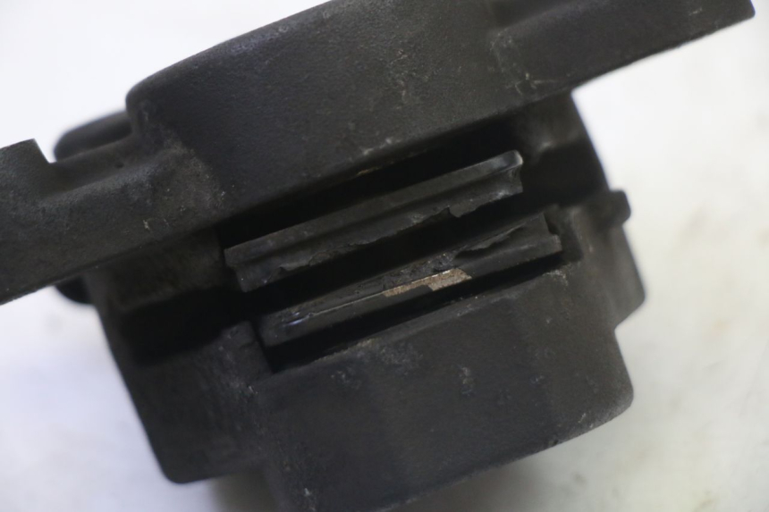 photo de ÉTRIER DE FREIN ARRIÈRE PEUGEOT ELYSTAR 50 (2002 - 2014)