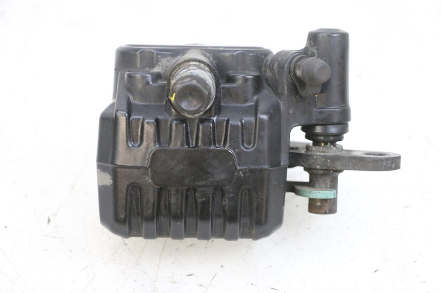 photo de ETRIER FREIN ARRIERE PIAGGIO MP3 500 (2016 - 2018) - Gros plan technique