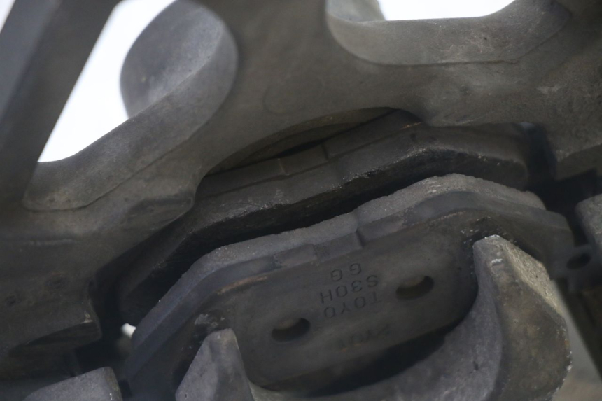 photo de ÉTRIER DE FREIN ARRIÈRE YAMAHA TDM ABS 900 (2002 - 2014)