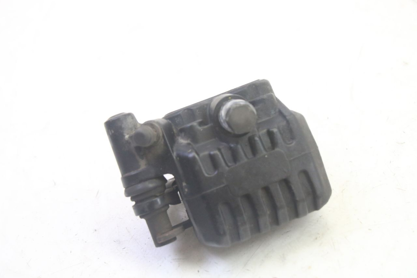 photo de ÉTRIER DE FREIN ARRIÈRE PIAGGIO XEVO - X EVO 125 (2007 - 2017) - Zoom état d’usage