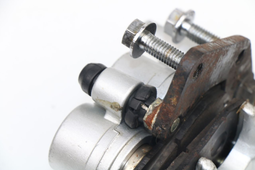 photo de ETRIER FREIN AVANT BAOTIAN BT SPEEDROAD 125 (2008 - 2012)