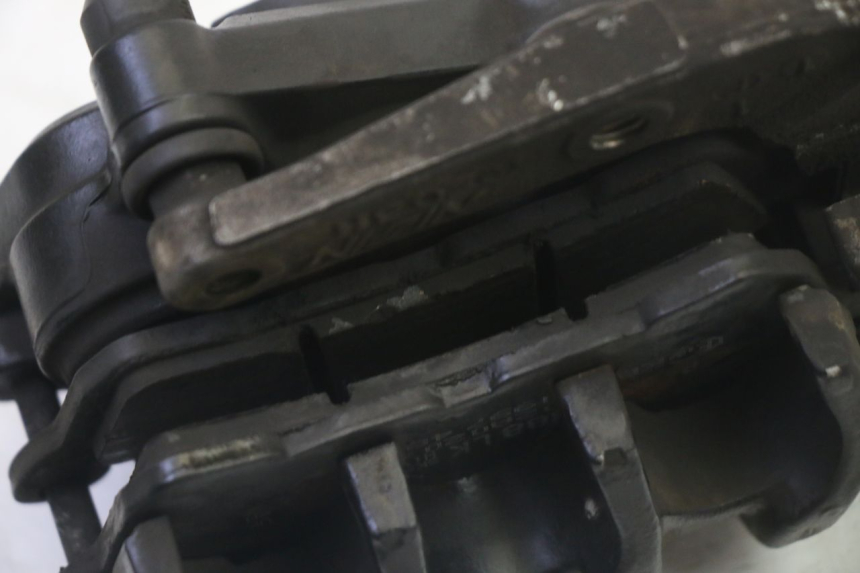 photo de ÉTRIER DE FREIN AVANT SUZUKI BURGMAN 125 (2007 - 2014)