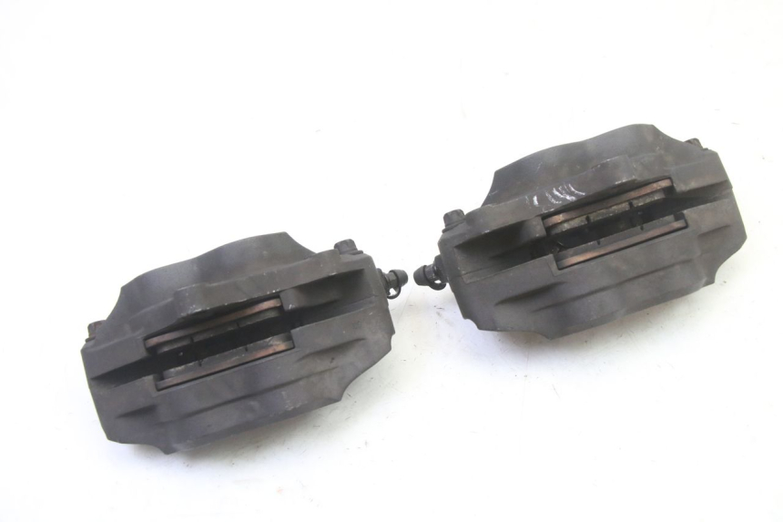 photo de ETRIER FREIN AVANT HONDA CBR RR FIREBLADE 900 (1992 - 1994)