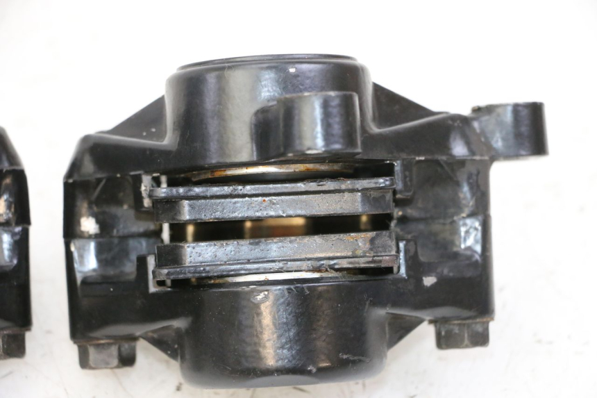photo de ETRIER FREIN AVANT YAMAHA FJ 36Y 1100 (1984 - 1985)