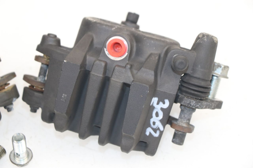 photo de ETRIER FREIN AVANT SUZUKI GSR 750 (2011 - 2017)