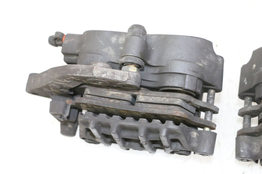 photo de ETRIER FREIN AVANT HONDA NTV DEAUVILLE 650 (2001 - 2006)