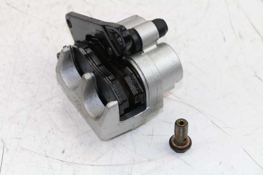 photo de ÉTRIER DE FREIN AVANT PEUGEOT TWEET 4T 50 (2010 - 2014)