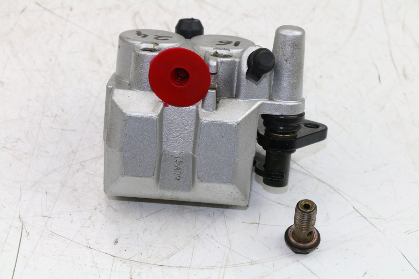 photo de ÉTRIER DE FREIN AVANT PEUGEOT TWEET 4T 50 (2010 - 2014)