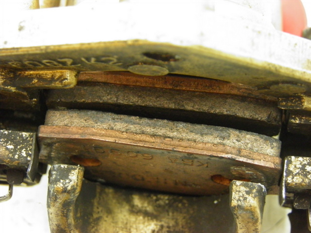 photo de ÉTRIER DE FREIN AVANT PEUGEOT V-CLIC VCLIC 50 (2007 - 2013)