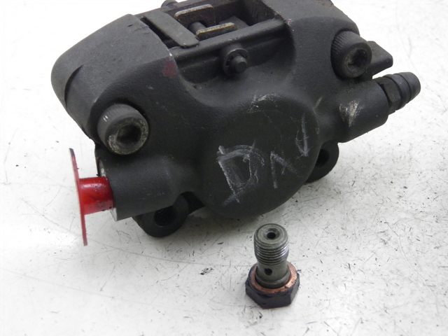 photo de ÉTRIER DE FREIN AVANT PIAGGIO MP3 125 (2006 - 2014)