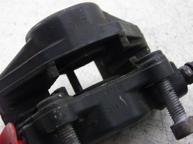 photo de ETRIER FREIN AVANT PIAGGIO MP3 LT 300 (2010 - 2016)