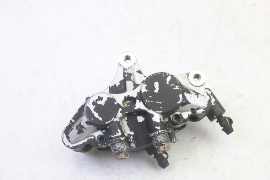 photo de ETRIER FREIN AVANT DAELIM S1 125 (2007 - 2016) - Gros plan technique