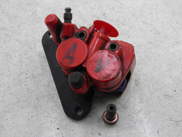 photo de ETRIER FREIN AVANT SYM ORBIT 2 4T 50 (2008 - 2017)