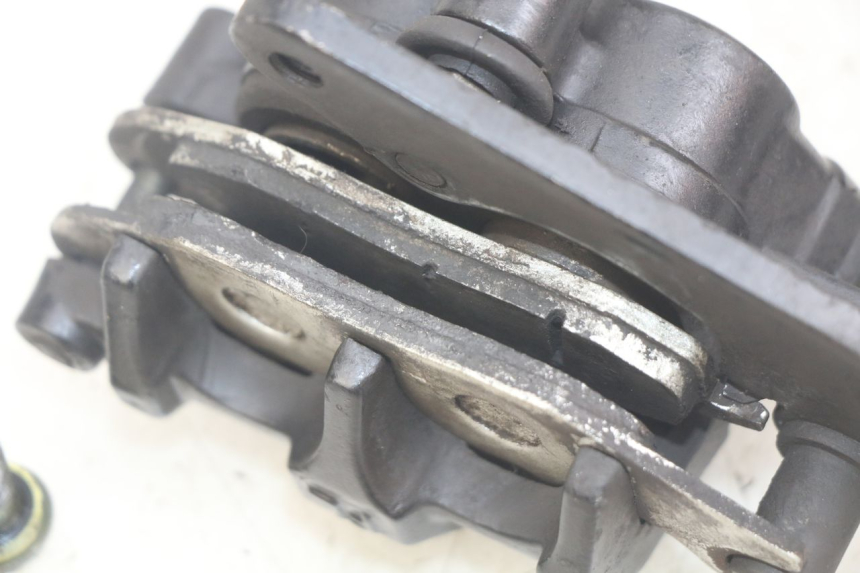 photo de ÉTRIER DE FREIN AVANT MOTRAC URBAN 4T 50 (2016 - 2024)