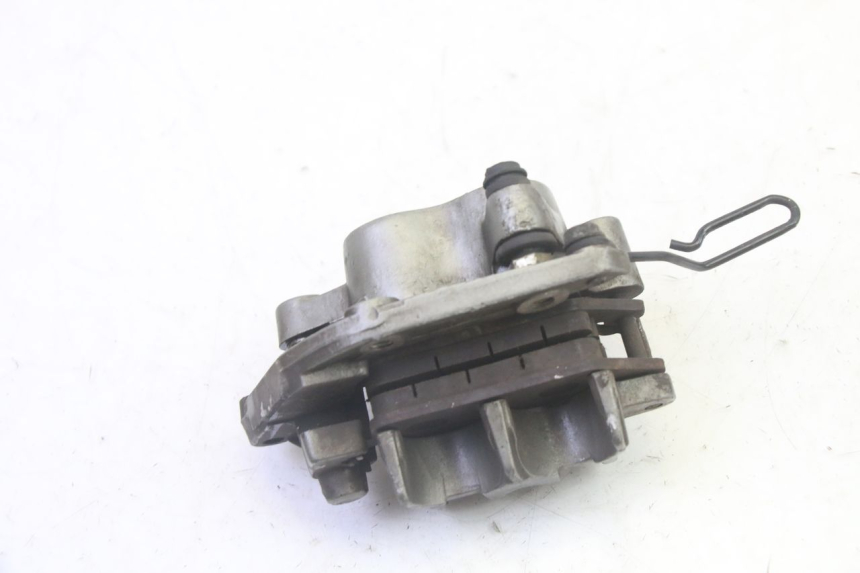 photo de ÉTRIER DE FREIN AVANT DAELIM VJ ROADWIN FI 125 (2008 - 2017) - Vue d’ensemble