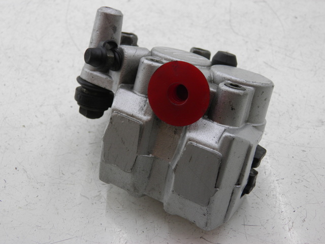 photo de ETRIER FREIN AVANT YIYING YY 125 T-10 125 (2006 - 2012) - Zoom état d’usage