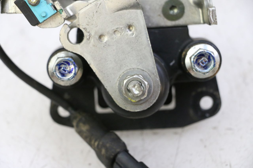 photo de ÉTRIER DE FREIN ROLL LOCK PIAGGIO MP3 500 (2011 - 2015)