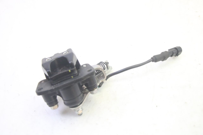 photo de ETRIER FREIN ROLL LOCK PIAGGIO MP3 RL 250 (2007 - 2010) - Vue d’ensemble