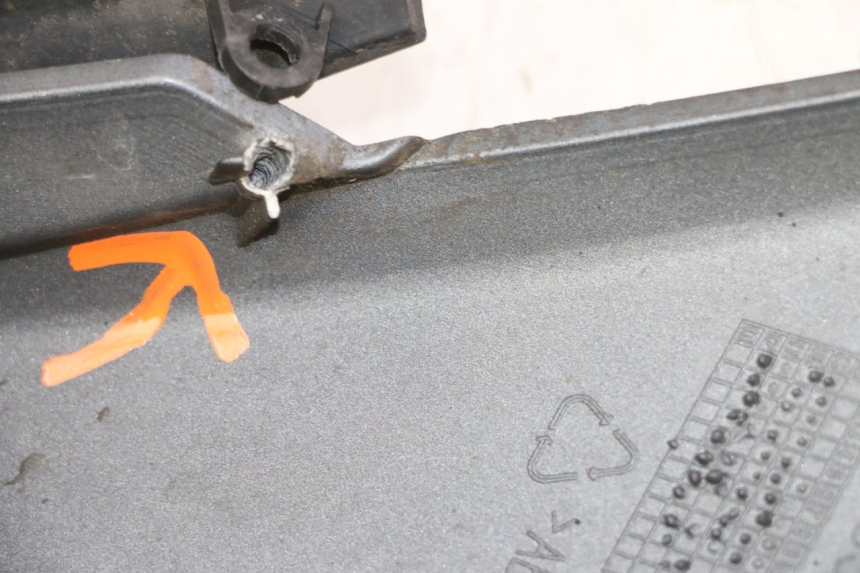 photo de FACE AVANT INFERIEUR PIAGGIO MP3 500 (2011 - 2015)