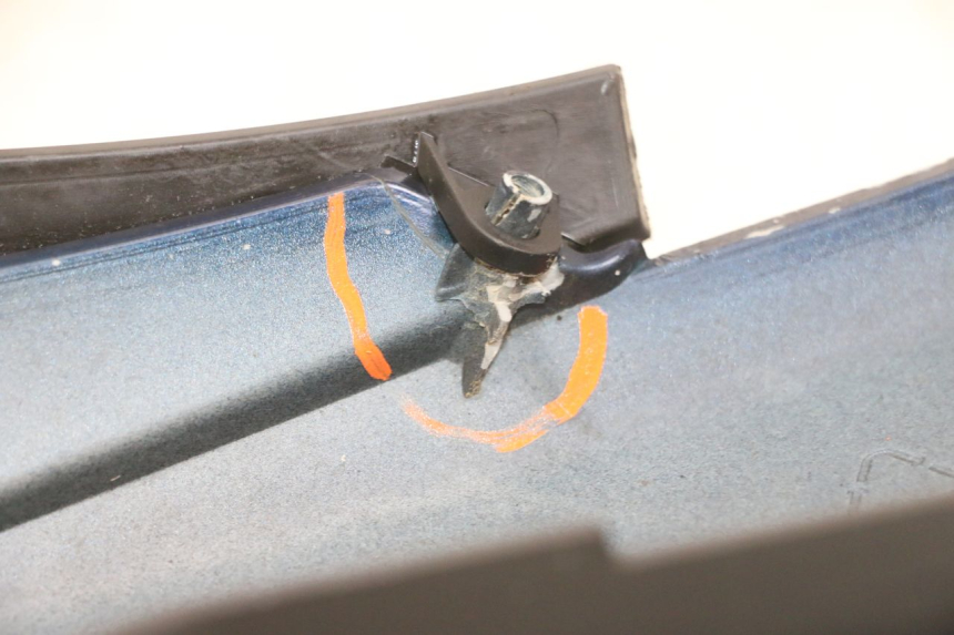 photo de FACE AVANT INFERIEUR PIAGGIO MP3 RL 250 (2007 - 2010) - Marquages et références