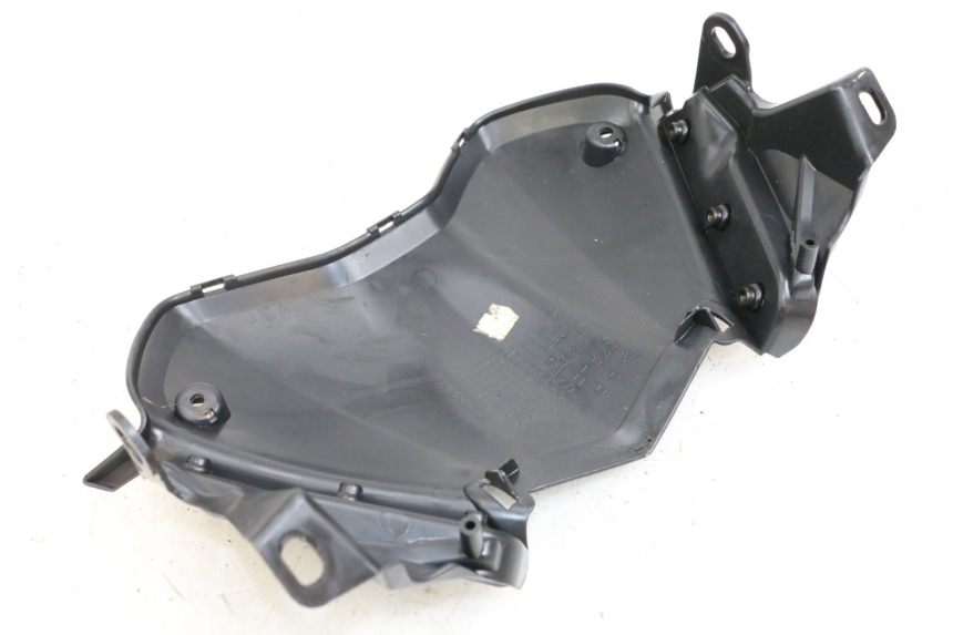 photo de FACE AVANT INTERIEUR YAMAHA X-MAX XMAX 125 (2010 - 2014)