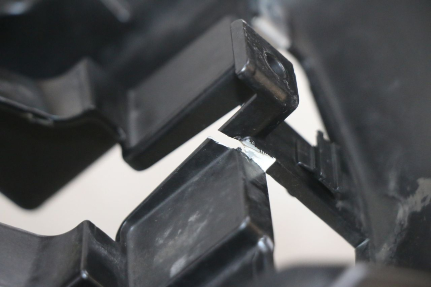 photo de FACE AVANT PIAGGIO MP3 HPE 300 (2019 - 2026) - Zoom qualité