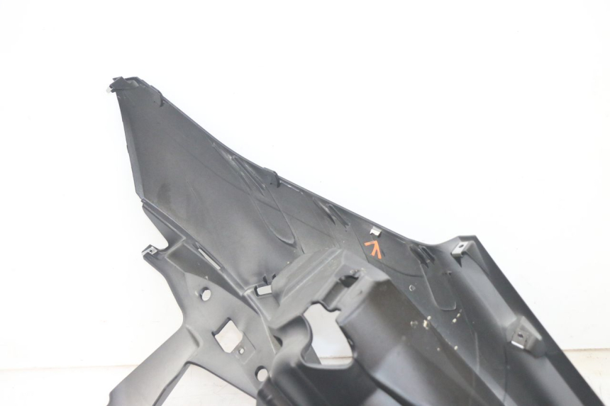 photo de FACE AVANT PIAGGIO MP3 HPE 300 (2019 - 2026) - Gros plan technique