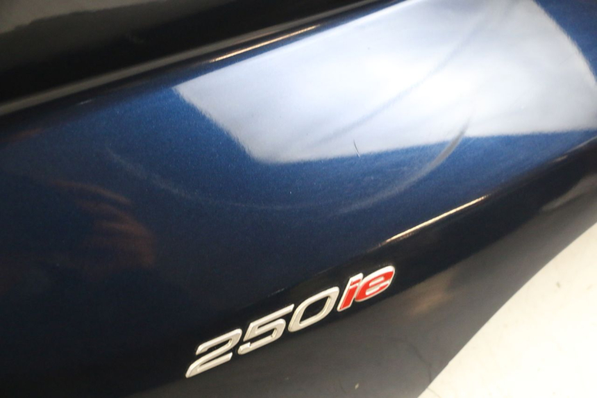 photo de FACE AVANT PIAGGIO MP3 RL 250 (2007 - 2010) - Zoom état d’usage