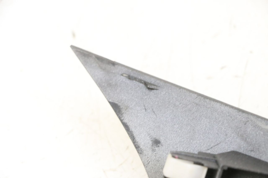 photo de FACE AVANT SUPERIEUR SUZUKI BURGMAN 650 (2013 - 2020)