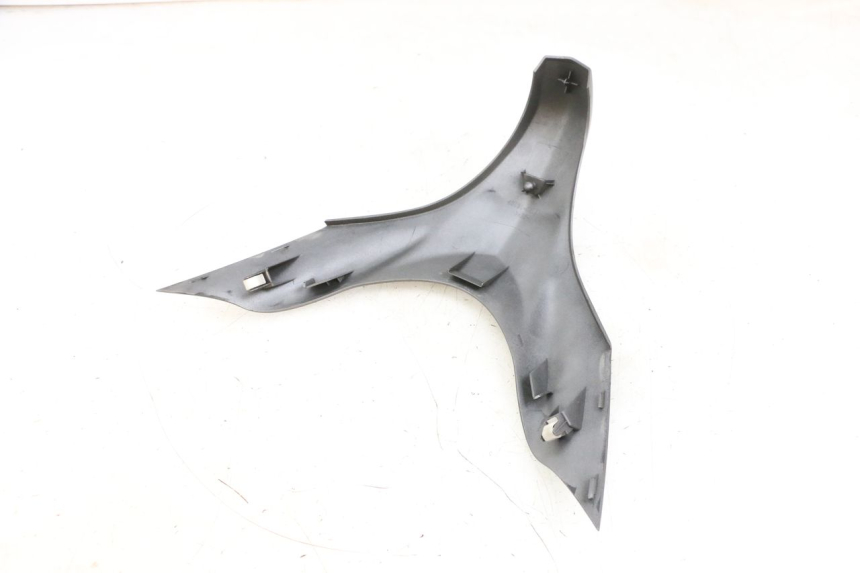 photo de FACE AVANT SUPERIEUR SUZUKI BURGMAN 650 (2013 - 2020)