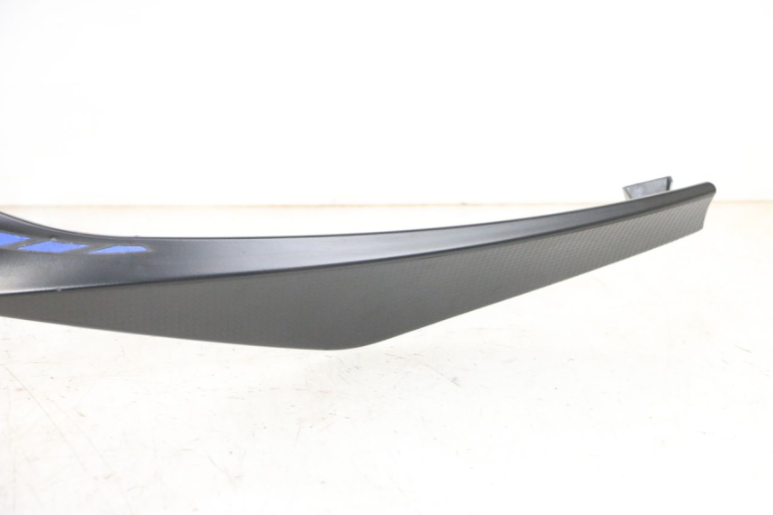 photo de FACE AVANT SUPERIEUR  PIAGGIO MP3 500 (2016 - 2018) - Détails caractéristiques