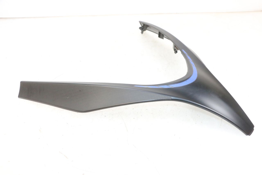 photo de FACE AVANT SUPERIEUR  PIAGGIO MP3 500 (2016 - 2018) - Marquages et références