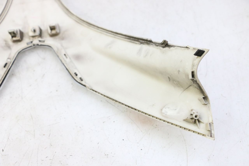 photo de FACE AVANT SUPERIEUR PEUGEOT SATELIS 125 (2010 - 2012)