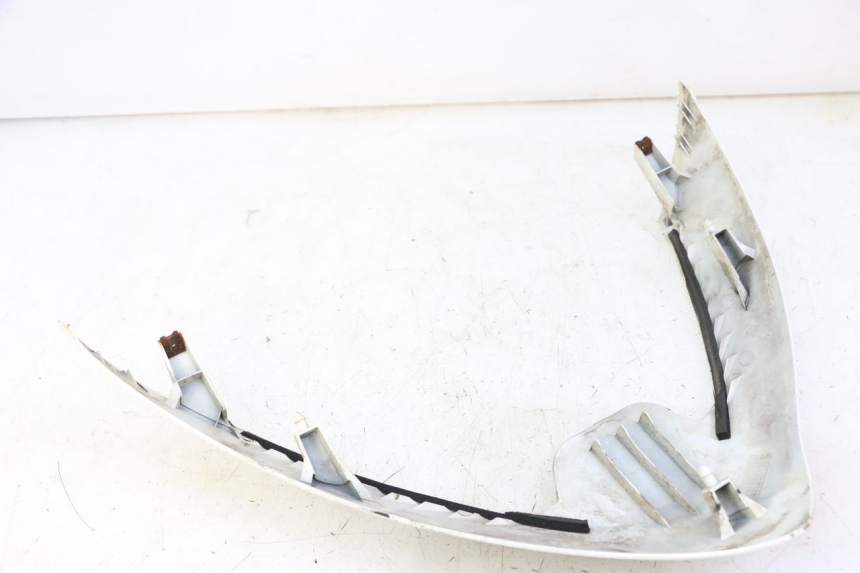 photo de FACE AVANT SUPERIEUR  SUZUKI BURGMAN 125 (2007 - 2014)