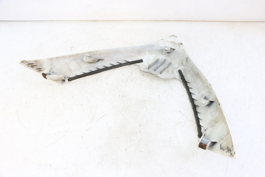 photo de FACE AVANT SUPERIEUR  SUZUKI BURGMAN 125 (2007 - 2014)