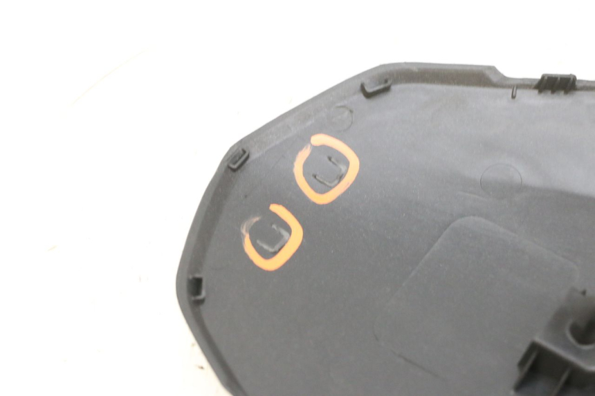 photo de FACE AVANT SUPERIEUR  YAMAHA TRICITY 300 (2020 - 2024) - Gros plan technique