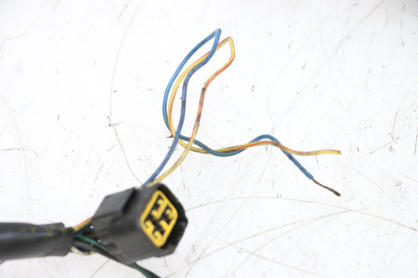 photo de FAISCEAU MBK BOOSTER SPIRIT NAKED 50 (2004 - 2017) - Points de fixation