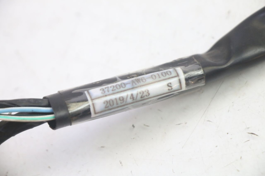 photo de FAISCEAU COMPTEUR SYM CROX 4T 50 (2016 - 2023) - Points de fixation