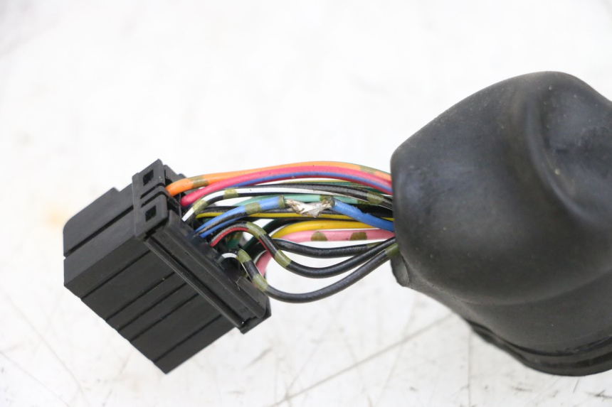 photo de FAISCEAU COMPTEUR SUZUKI GSXR GSX-R 1000 (2003 - 2004) - Pièce contrôlée