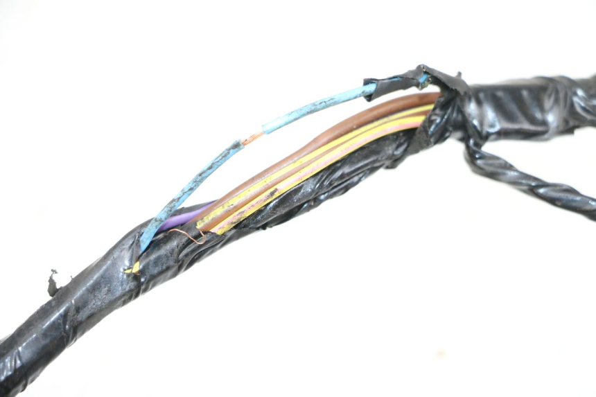 photo de FAISCEAU PIAGGIO MP3 HPE 300 (2019 - 2026) - Zoom qualité