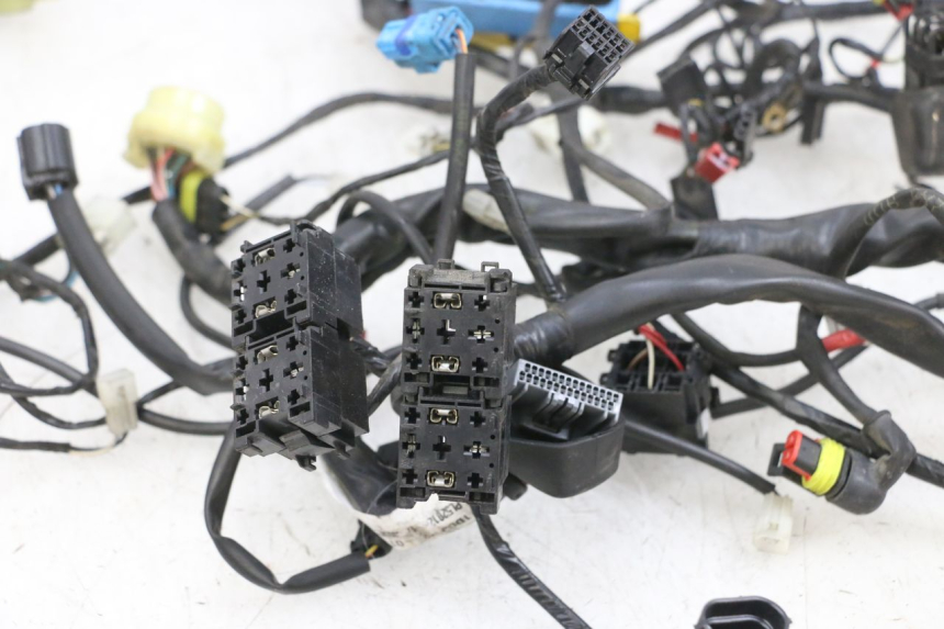 photo de FAISCEAU PIAGGIO MP3 500 (2016 - 2018) - Détail de la pièce