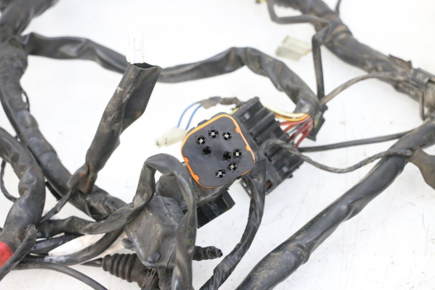 photo de FAISCEAU PIAGGIO MP3 RL 250 (2007 - 2010) - Pièce contrôlée