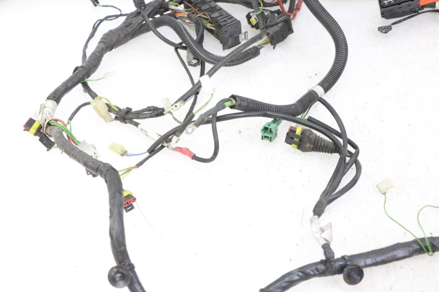 photo de FAISCEAU PEUGEOT SATELIS 125 (2013 - 2018)