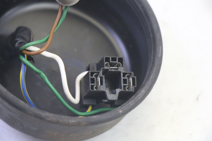 photo de FAISCEAU PHARE PEUGEOT ELYSEO 125 (1999 - 2004) - Zoom état d’usage