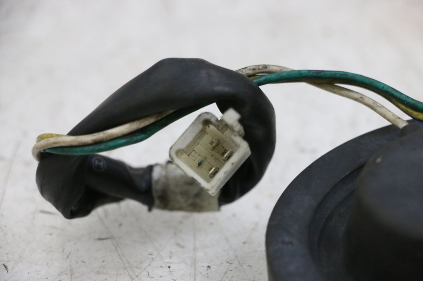 photo de FAISCEAU PHARE PEUGEOT KISBEE 4T 50 (2018 - 2022) - Gros plan technique